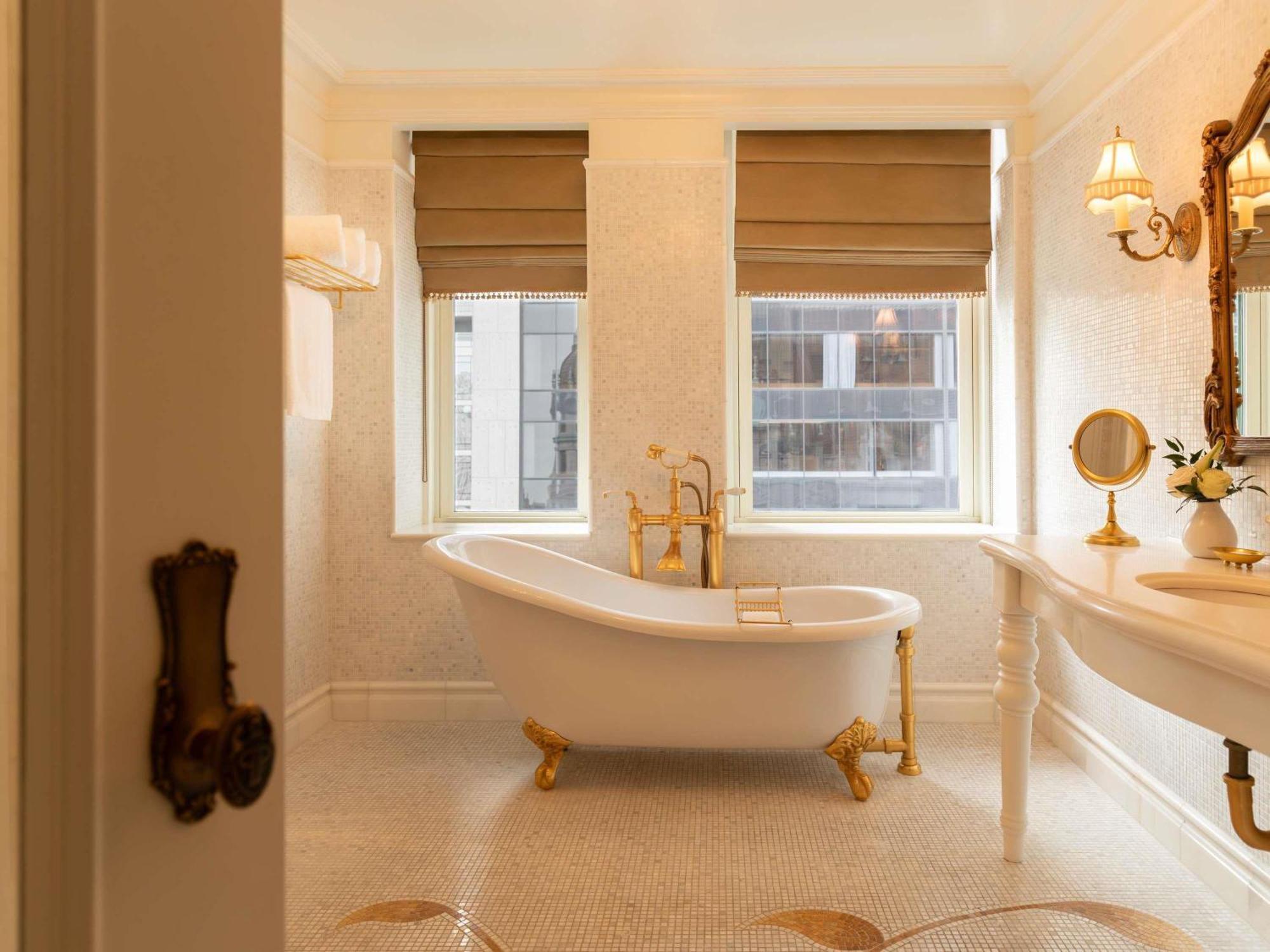 The Plaza 5*